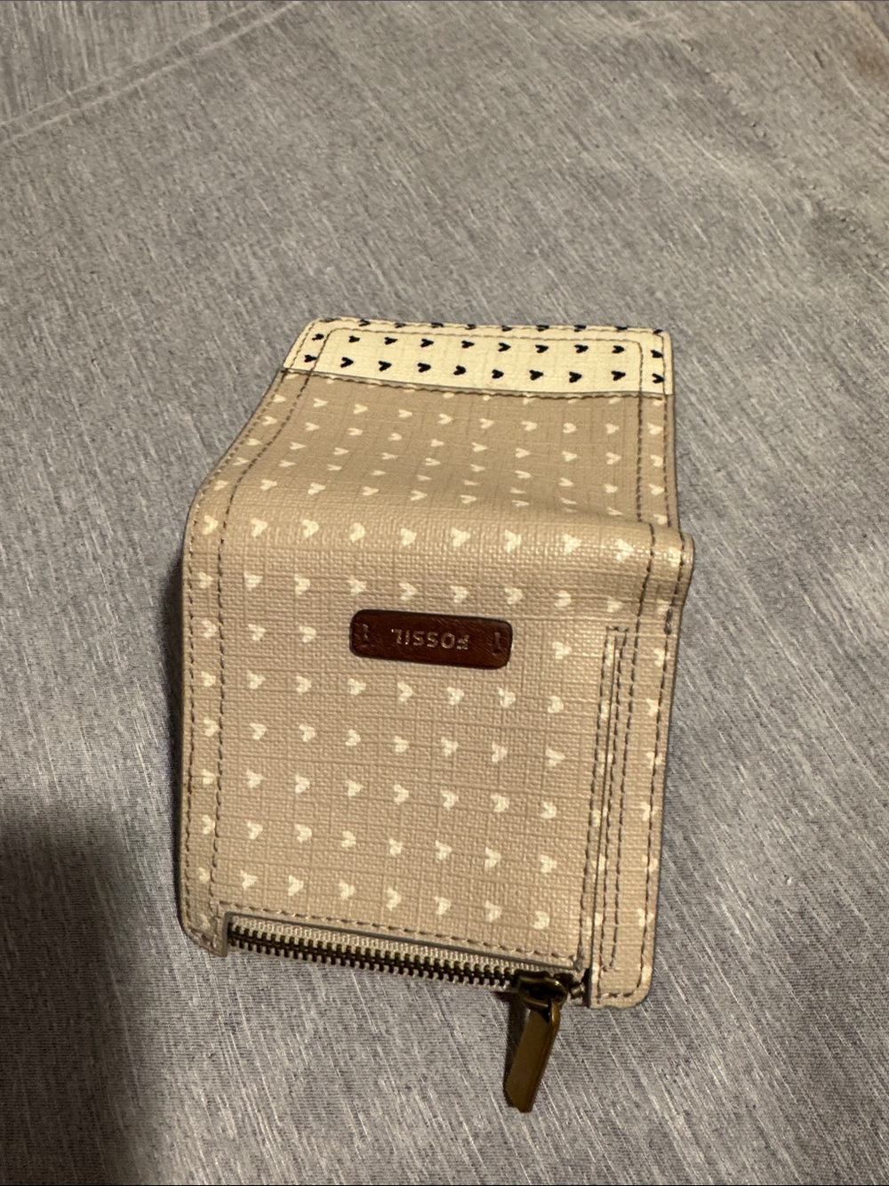Fossil Beige Heart-Print Zip Card Wallet - Picture 3 of 5